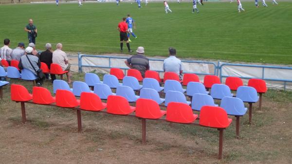 Stadion Mashynobudivnyk - Beryslav