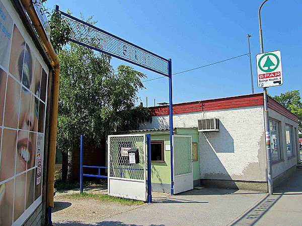 Sportplatz Essling - Wien