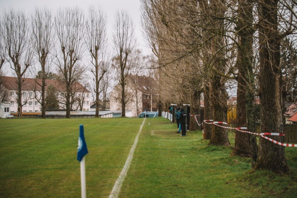 Sportplatz Hinter der Schule - St. Gangloff