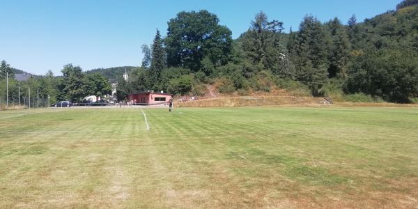 Sportplatz an der Salm - Bruch/Eifel