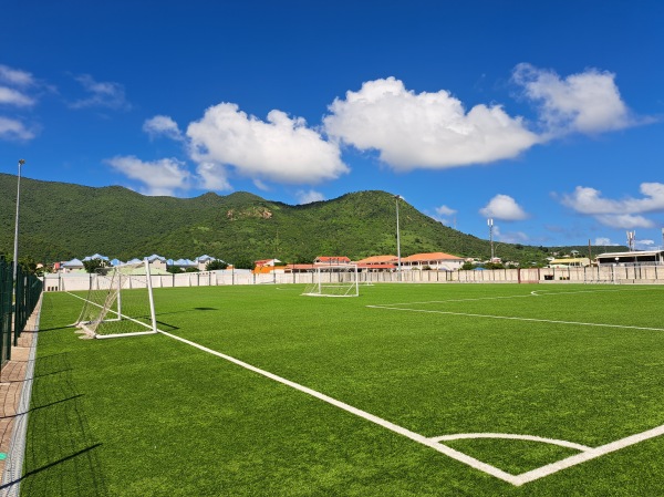 Stade Thelbert Carti - Quartier-d'Orleans