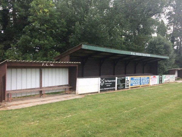 Blauwpoortstadion - Heuvelland-Westouter