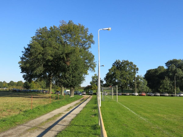 Sportplatz an der B190 - Salzwedel-Pretzier