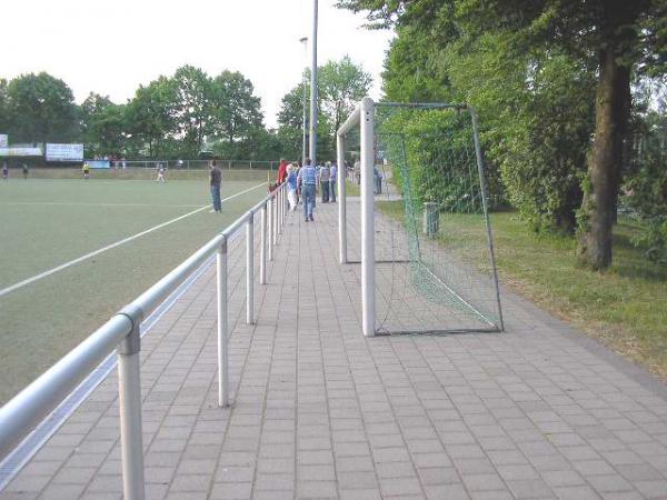 Reinhart von Hymmen-Sportanlage Platz 2 - Erkrath-Unterfeldhaus