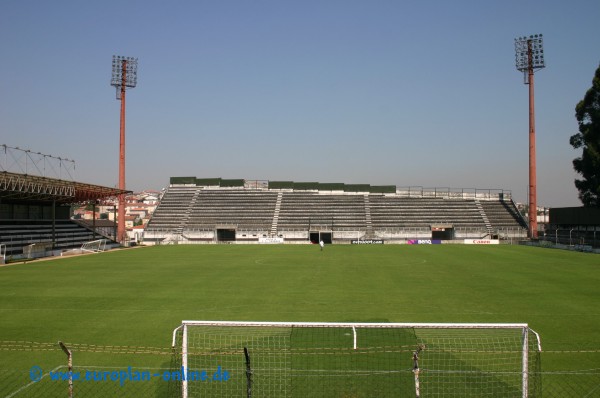 Estádio Abel Alves de Figueiredo - Santo Tirso