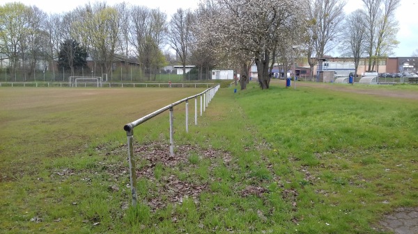 Sportanlage Mündelheimer Straße Platz 2 - Duisburg-Hüttenheim