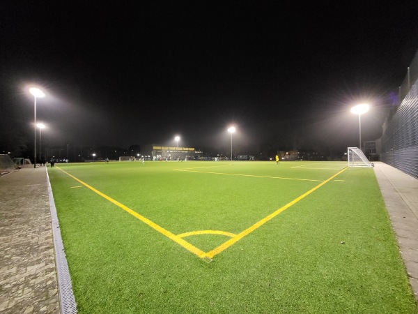 Sportplatz Lippstädter Straße - Berlin-Lichterfelde