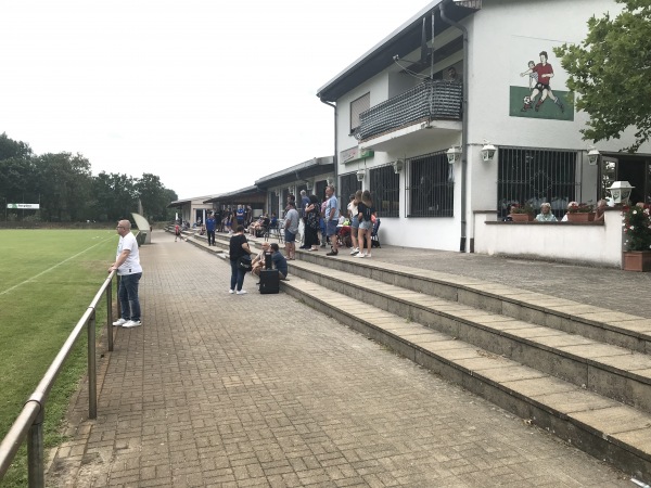 FV-Sportanlage am Altenbürgstadion - Karlsdorf-Neuthard