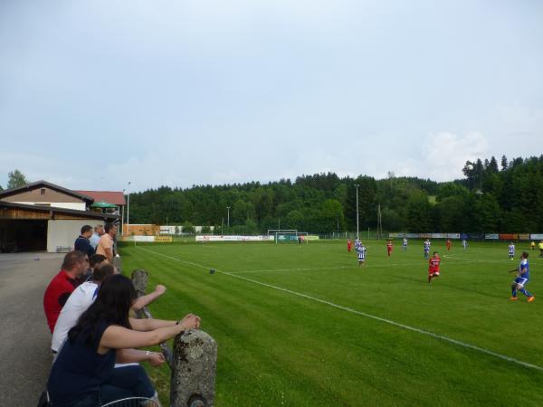 Sportplatz Schneegattern - Krenwald