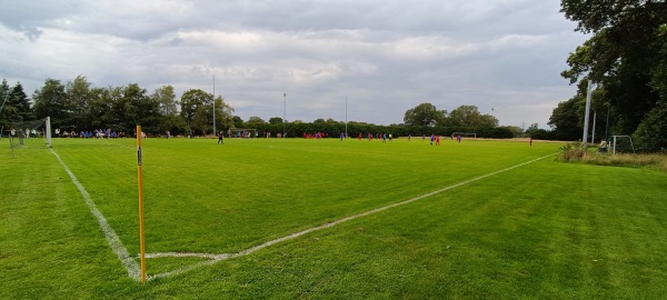 Sportanlage Neufirrel B-Platz - Uplengen-Neufirrel