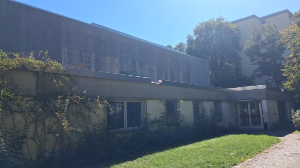 Sporthalle am Zwölf-Apostel-Platz - Augsburg-Hochzoll