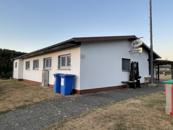 Sportanlage Am Schafberg Platz 2 - Jossgrund-Burgjoß