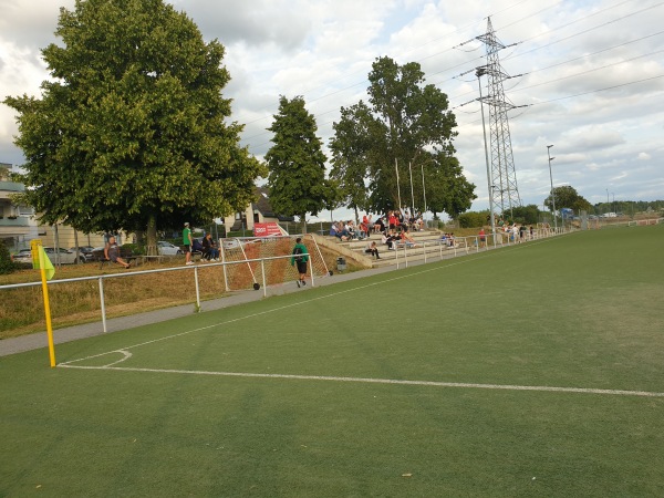 Sportplatz Reichensteinstraße - Troisdorf-Kriegsdorf