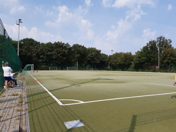 Stadion an der Windmühle Nebenplatz 1 - Berlin-Britz