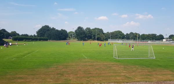 Bezirkssportanlage Kuhhirten Platz 4 - Bremen-Buntentor