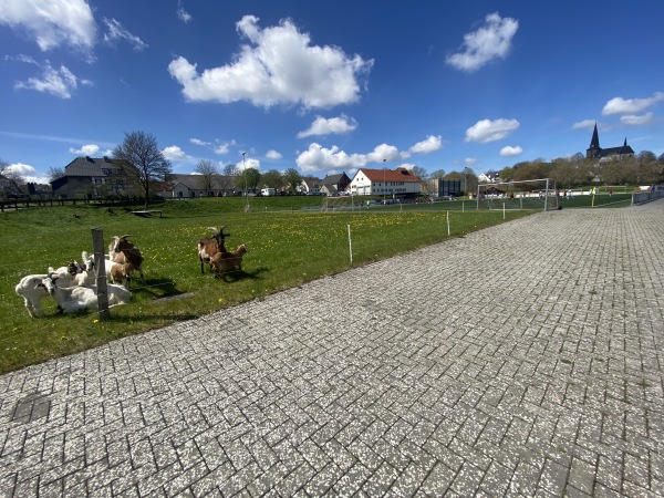 Dorfpark Stadion - Rüthen-Kallenhardt