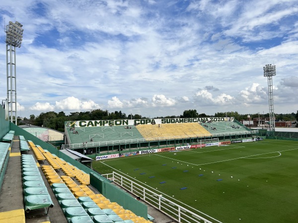 Estadio Norberto Tito Tomaghello - Florencio Varela, BA