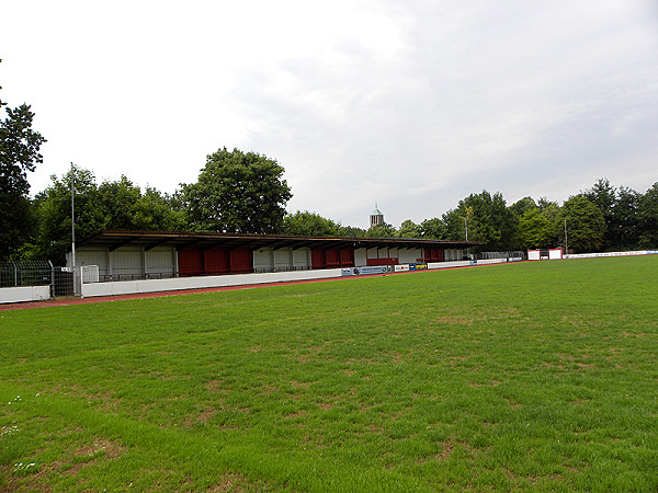 Jonny-Arfert-Sportplatz - Hamburg-Lurup