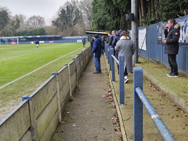 Alwyns Lane Football Ground - Chertsey