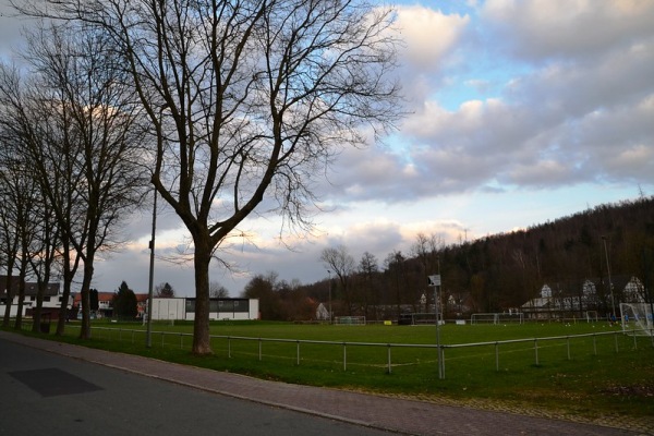 Sportplatz Uschlag - Staufenberg/Niedersachsen-Uschlag