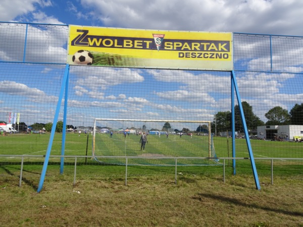 Boisko w Deszczno - Deszczno