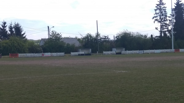 Stade Nestor Niclas Dehu - La Louvière-Maurage