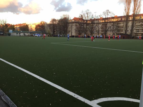 Sportplatz Rathausstraße 2 - Berlin-Tempelhof