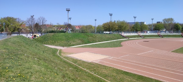 Stadion im Bildungszentrum  - Halle/Saale-Neustadt