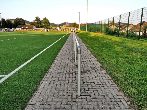Sportplatz Am Sonnenhang - Schmallenberg-Gleidorf
