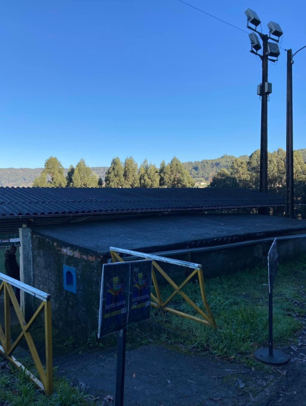 Campo de Futbol de Perlío - Fene, GA