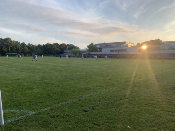 Sportplatz Hermann-Tast-Schule - Husum