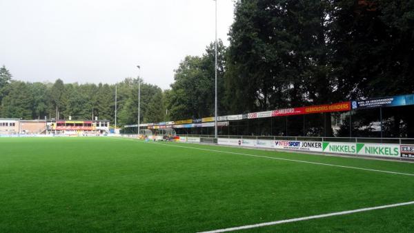 Sportpark Orderbos veld 7-CSV Apeldoorn - Apeldoorn