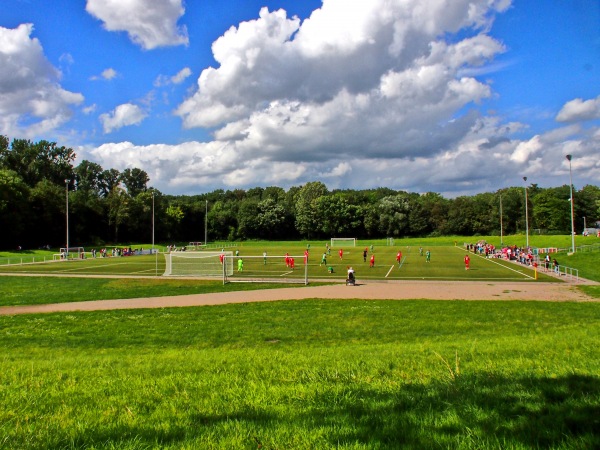 Volksparkstadion Nebenplatz 1 - Duisburg-Rheinhausen