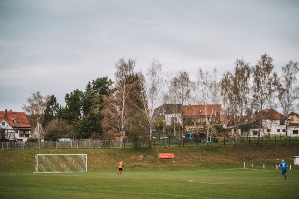Sportplatz Hinter der Schule - St. Gangloff