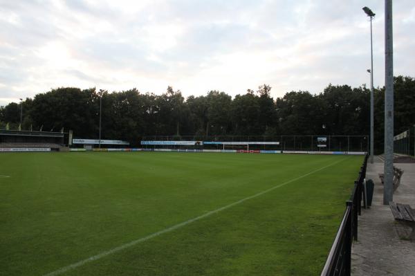 Sportpark De Beek veld B - Bergen op Zoom-Halsteren