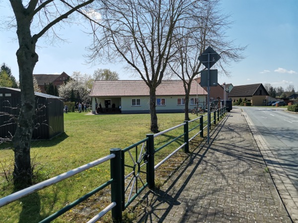 Sportplatz Saalfeld - Apenburg-Winterfeld-Saalfeld