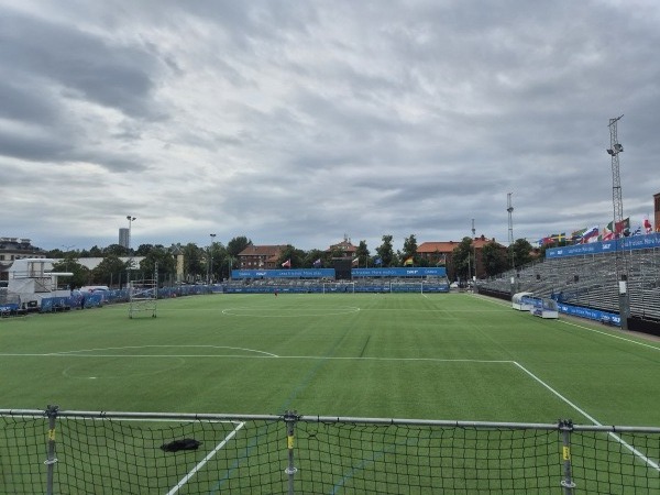Mobile Tribünen errichtet für den Gothia Cup (größtes Jugendtunier der Welt). Ground heißt in der Zeit SKF Arena