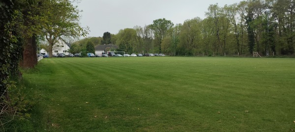 Sportanlage Burgdorfer Weg B-Platz - Uetze-Katensen