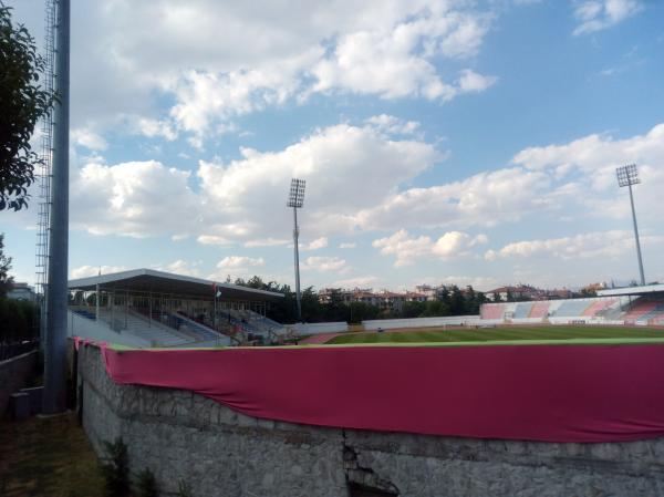 Isparta Atatürk Şehir Stadyumu - Isparta