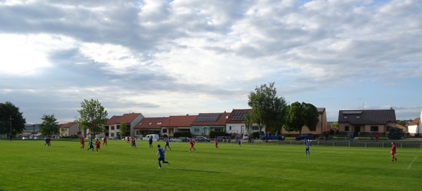 Fotbalové hřiště Starovičky - Starovičky