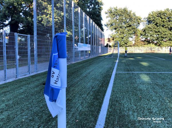 Stadion in der Schelmenhecke Nebenplatz - Hatzenbühl 