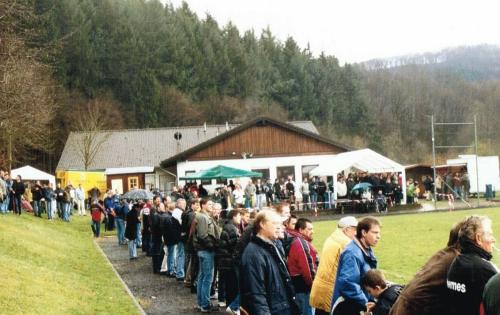 Sportplatz In der Au - Roßbach/Wied