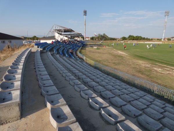 Stadion Saedinenie - Saedinenie