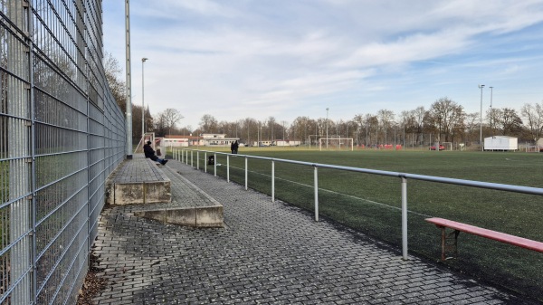 Stadion am Hermannsplatz Nebenplatz 2 - Steinheim/Murr-Murr