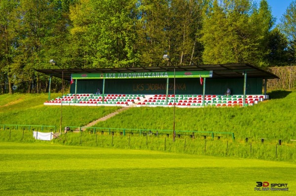 Stadion Jadowniki - Jadowniki