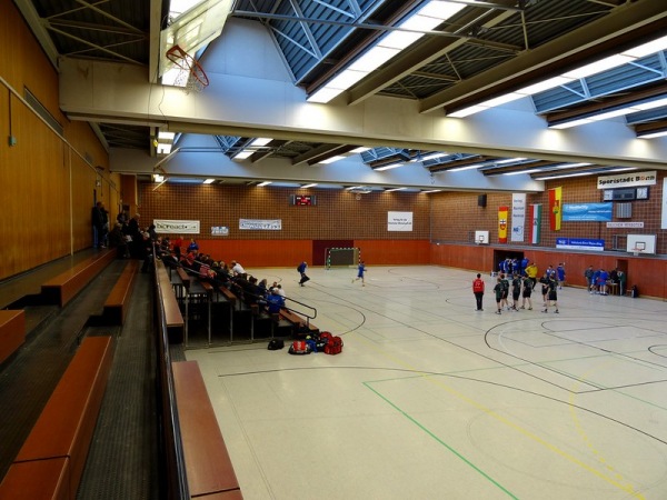 Sporthalle im Sportzentrum Pennenfeld - Bonn