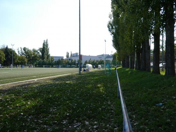 OMV-Sportanlage Stadlau Platz 3 - Wien