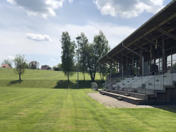 Sportplatz an der Mehrzweckhalle - Hawangen