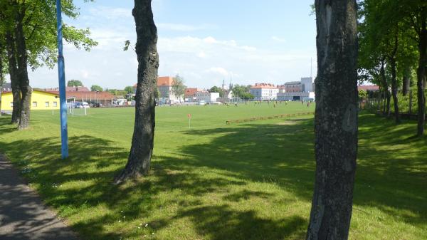 Stadion OSiR Boisko obok - Świebodzin