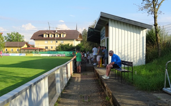 Stadler Metall Arena - Neukirchen an der Enknach
